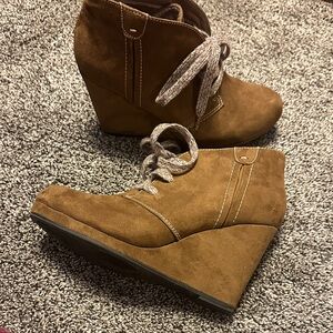 Cato Brown Suede Lace-Up Wedges